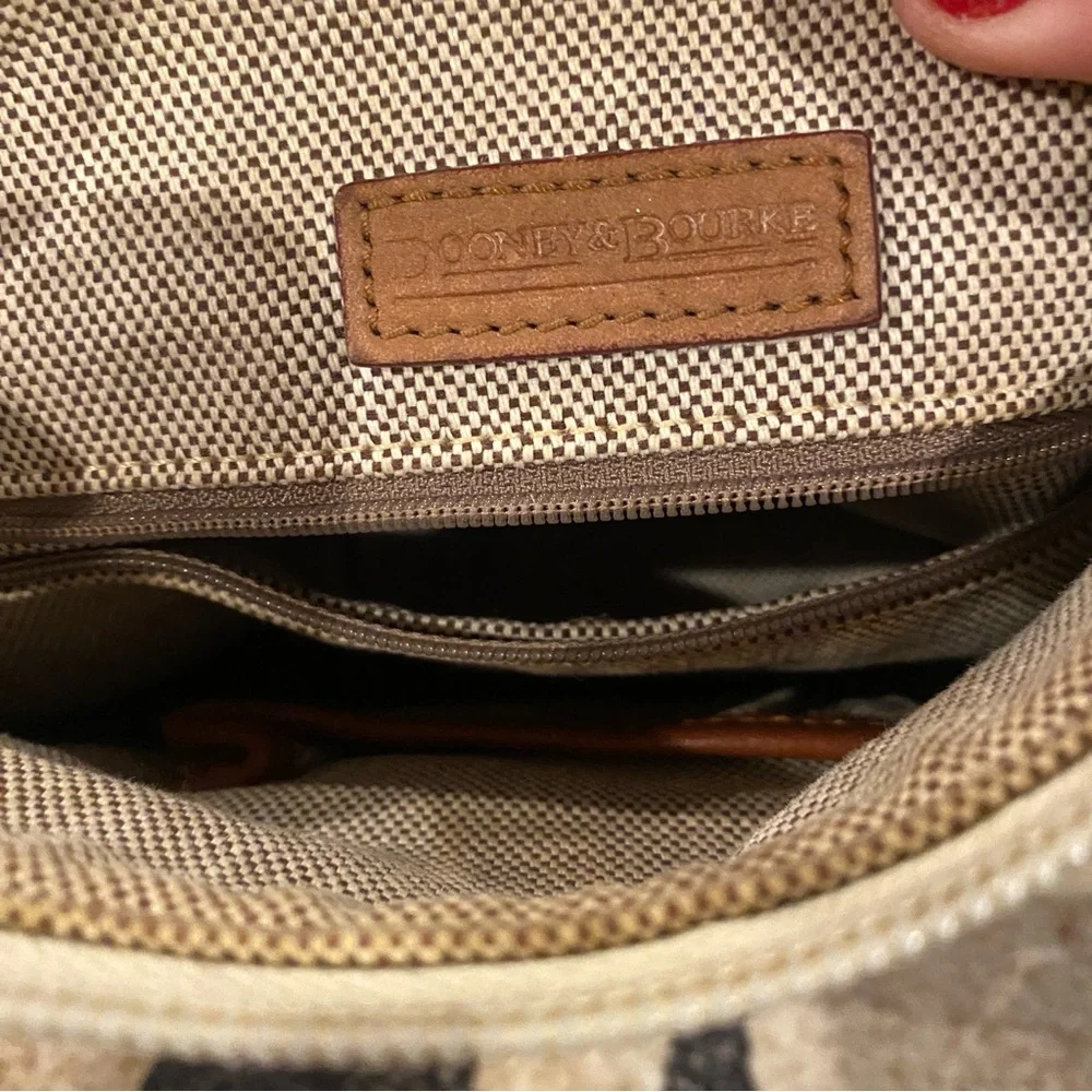 Bag, Dooney & Bourke Tan Monogram Hobo - Picture 7 of 16